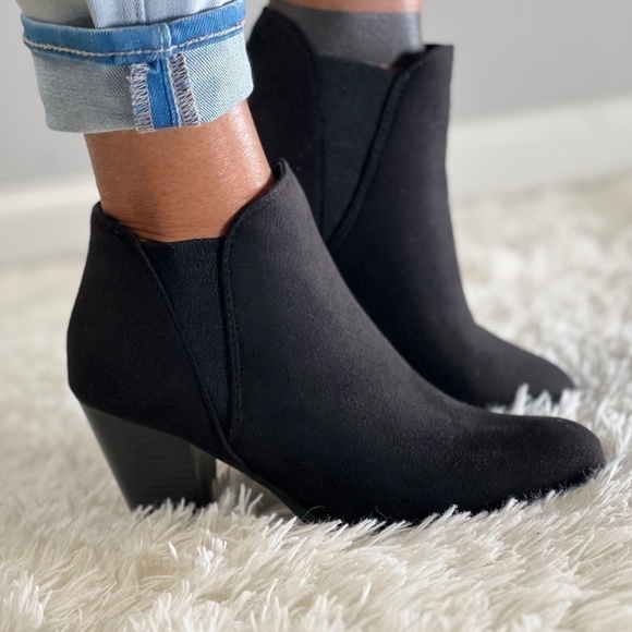 Black Heeled Slip On Ankle Booties - Picture 3 of 4